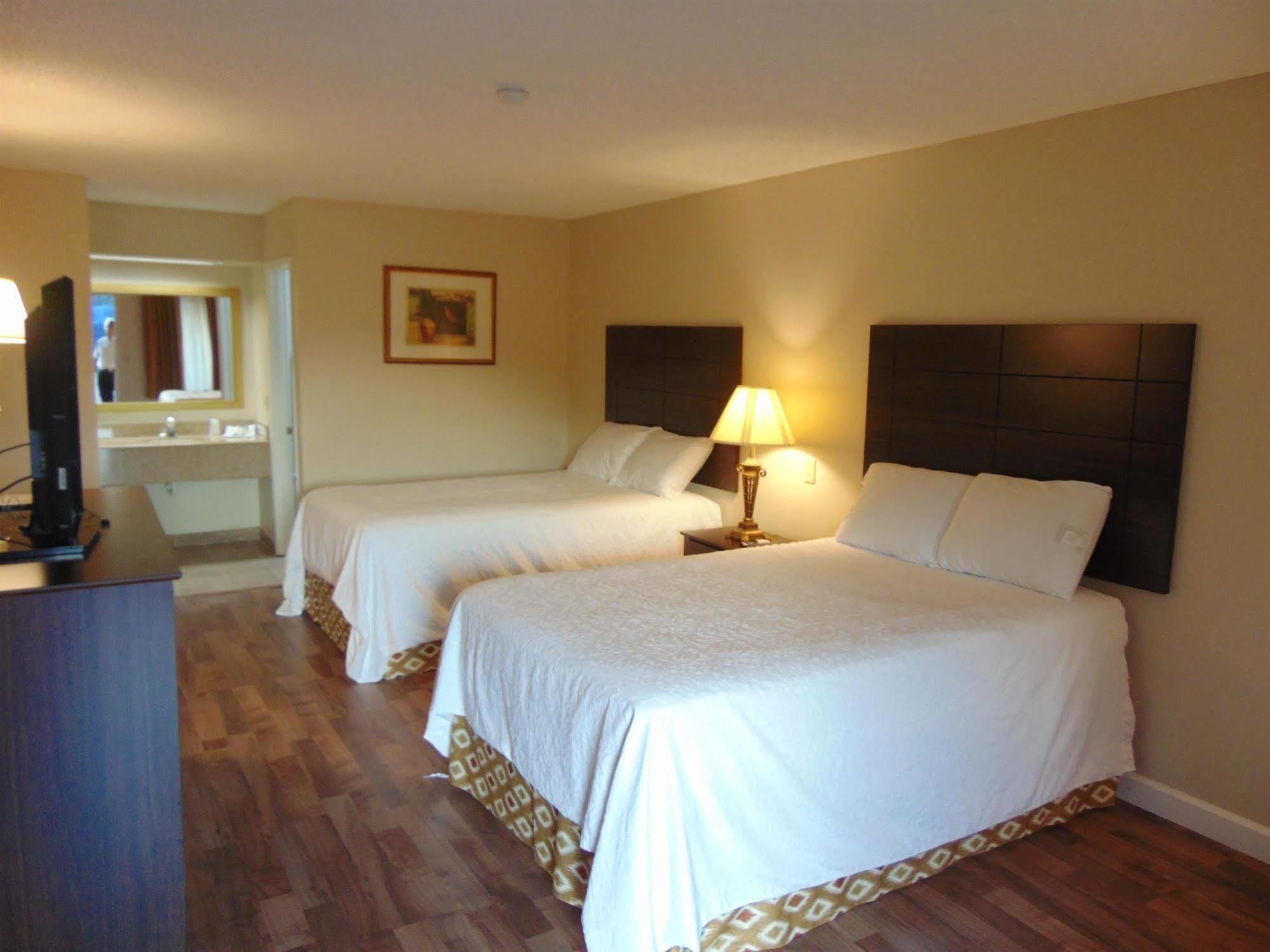เอ็ม สตาร์ โฮเทล บรูตัน Hotel Brewton ภายนอก รูปภาพ