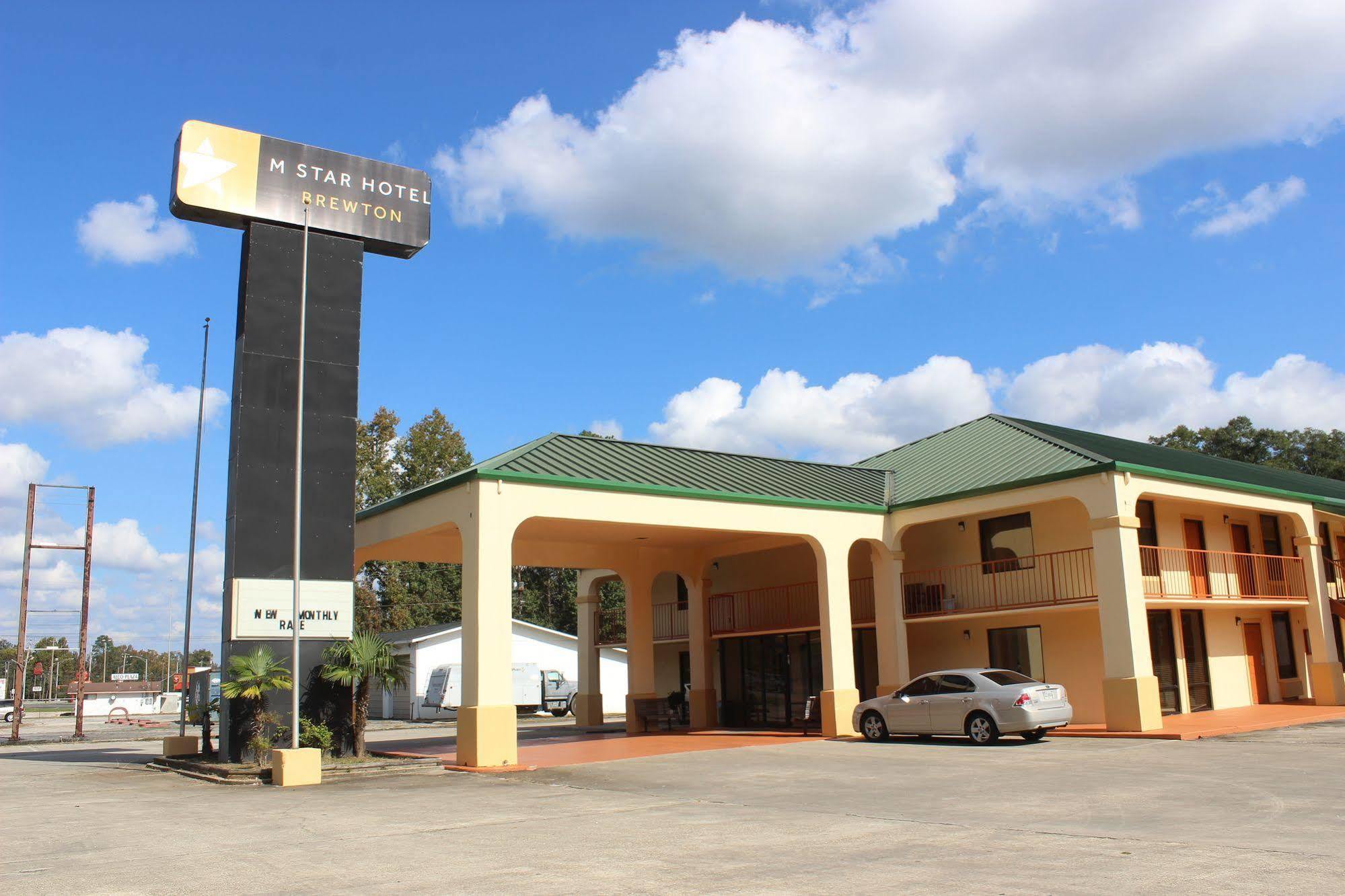 เอ็ม สตาร์ โฮเทล บรูตัน Hotel Brewton ภายนอก รูปภาพ