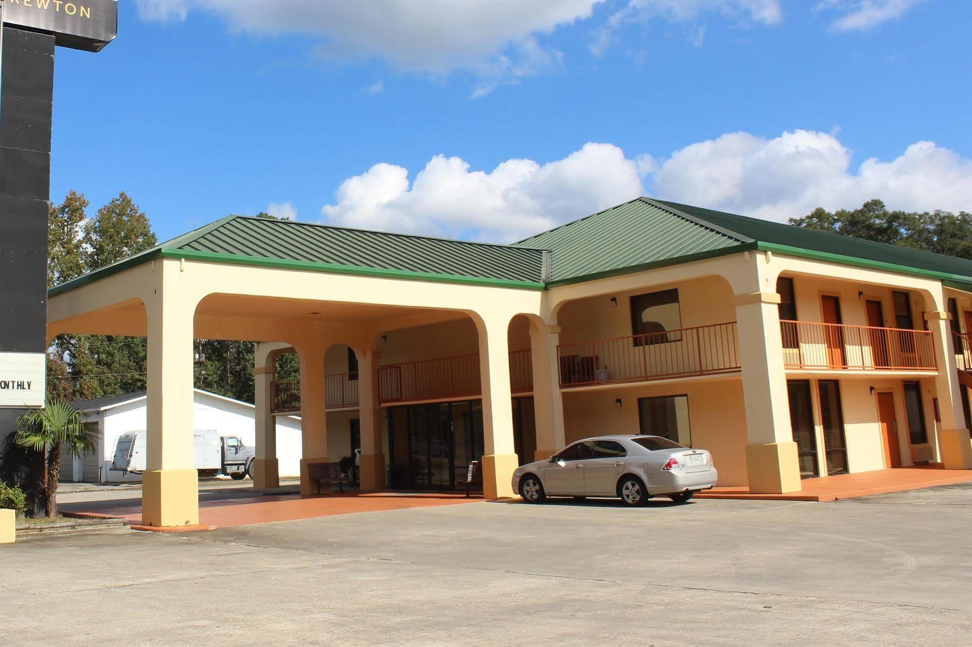 เอ็ม สตาร์ โฮเทล บรูตัน Hotel Brewton ภายนอก รูปภาพ
